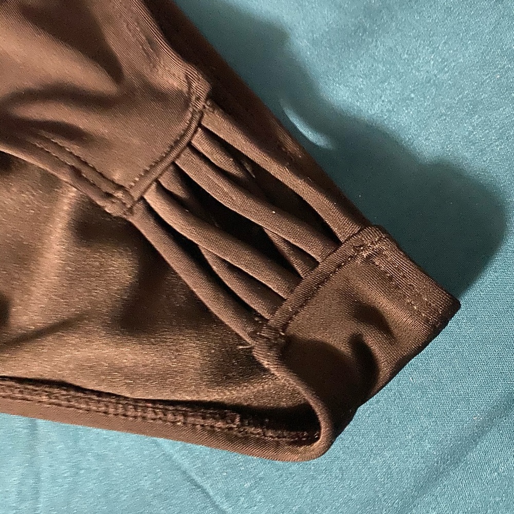 NWOT BLACK BOTTOMS